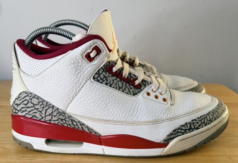 Jordan Air Jordan 3 Retro Cardinal Red Mid Top Sneakers CT8532-126
